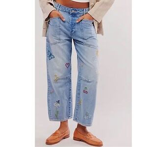 Driftwood Barbara Embroidered Jeans 28 Cropped Straight Leg Floral Patch Denim